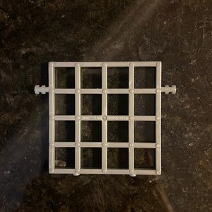 LEGO Duplo Castle Pirate Pearl Light
Gray Grate Trap Door 4785 7880 7881
4864